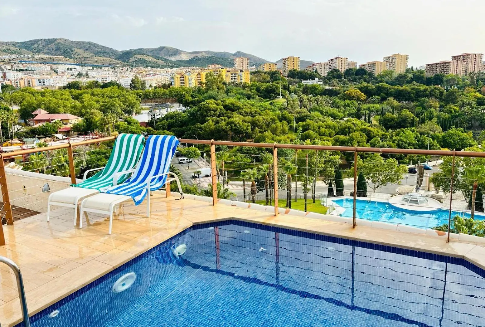 Atico Duplex, Con Piscina Privada, Jacuzzi Y Gimnasio Villa Benalmadena